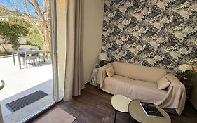 A CASA CORBAIA 2 pièces 40 m2 Chambre, salon, cuisine, jardin privatif, parking proche centre ville et mer